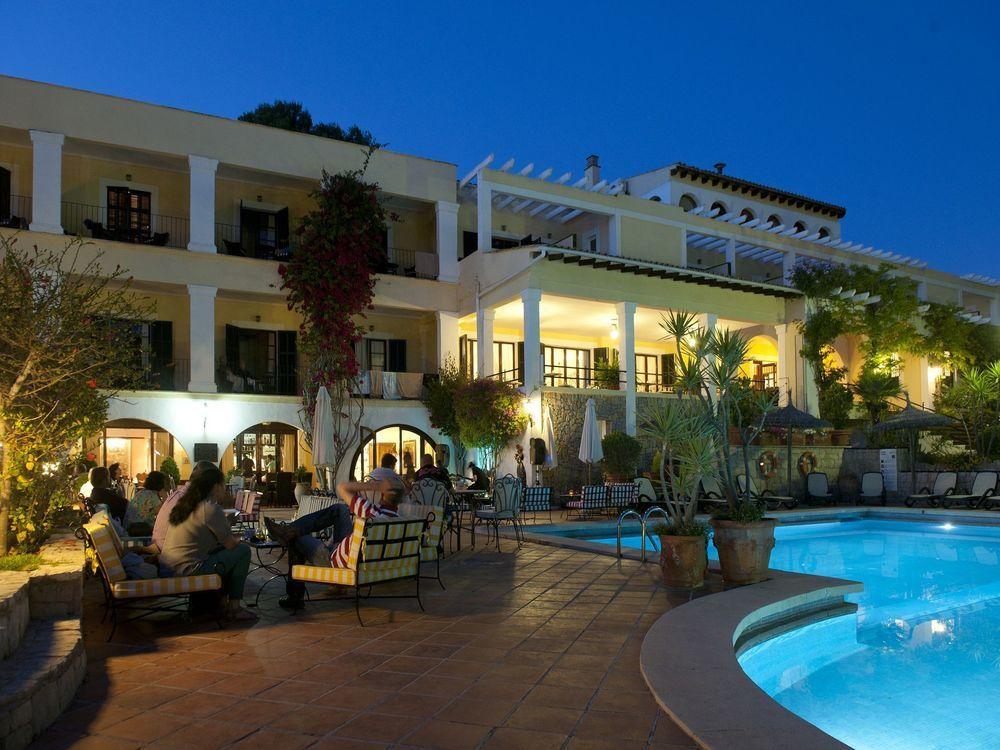 Hotel Bahia Peguera Exterior photo