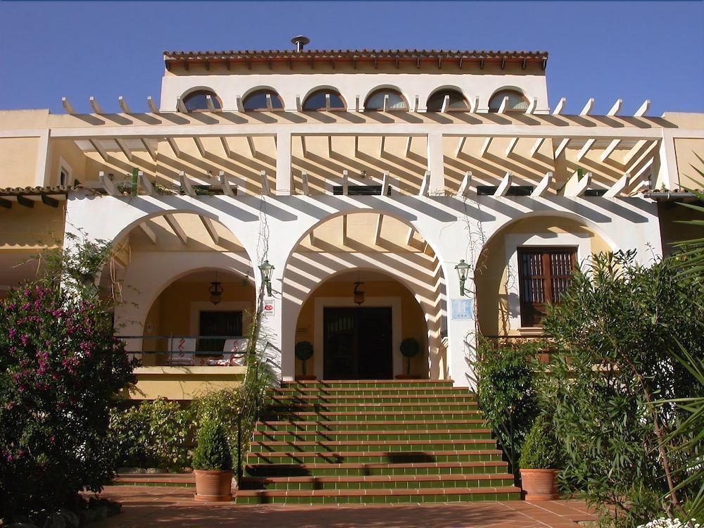 Hotel Bahia Peguera Exterior photo